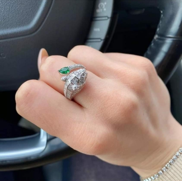 New Panther, Silver Tone Fashion Ring - Picture 2 of 6